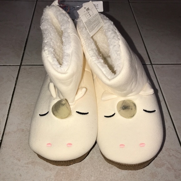 Kids Unicorn Sherpa boot slippers NWT - Picture 4 of 6